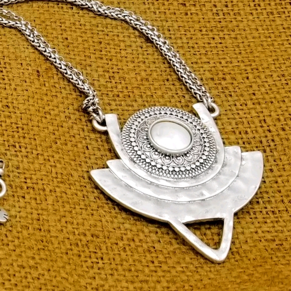 Lucky Brand Silver Tone Opera Lgth Necklace - Picture 2 of 10